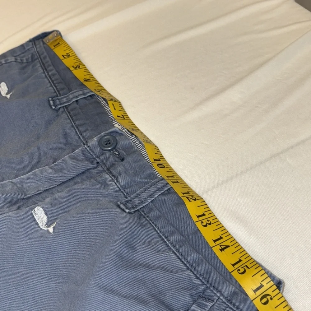 J. Crew chino shorts 4 pockets button/zip close embroidered whales Size 32